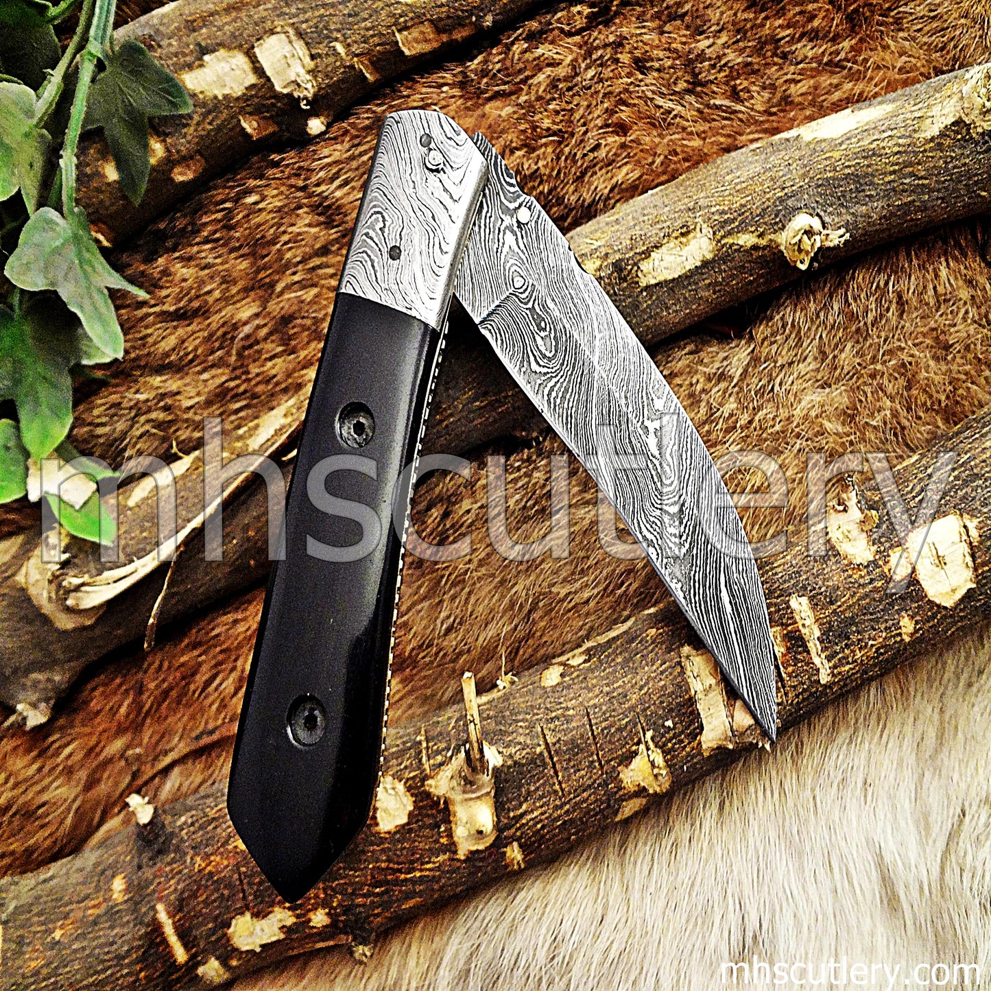 Damascus Steel Tactical Pocket Knife / Bull Horn Handle | mhscutlery
