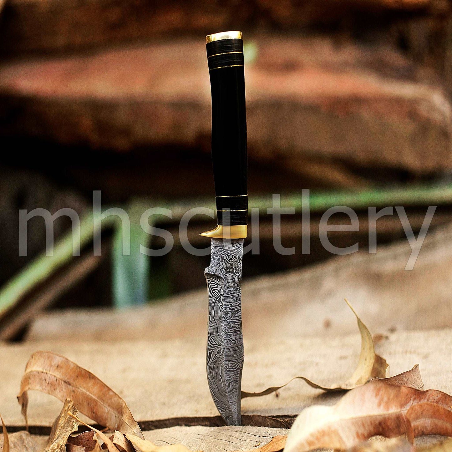 Custom Damascus Steel Hunting Skinner Round Handle Knife With Bull Horn Handle | mhscutlery