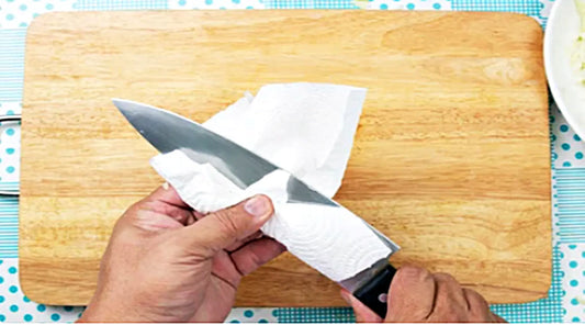 Guidelines for Successful Damascus Knife Cleaning