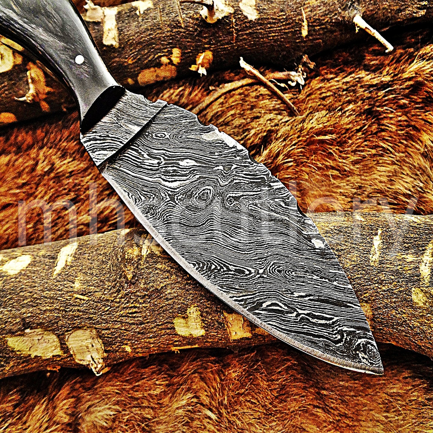 Damascus Steel Hunter Skinner Knife / Pakka Wood | mhscutlery