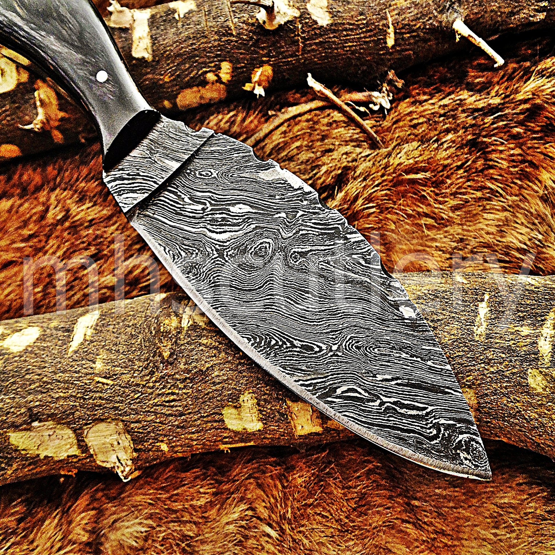 Damascus Steel Hunter Skinner Knife / Pakka Wood | mhscutlery