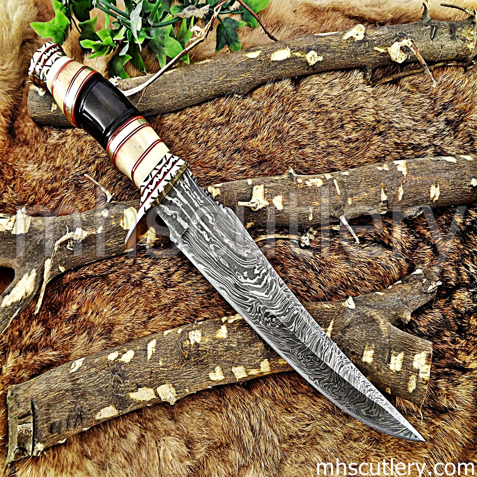 Damascus Steel Hunting Bowie Knife / Natural Handle | mhscutlery