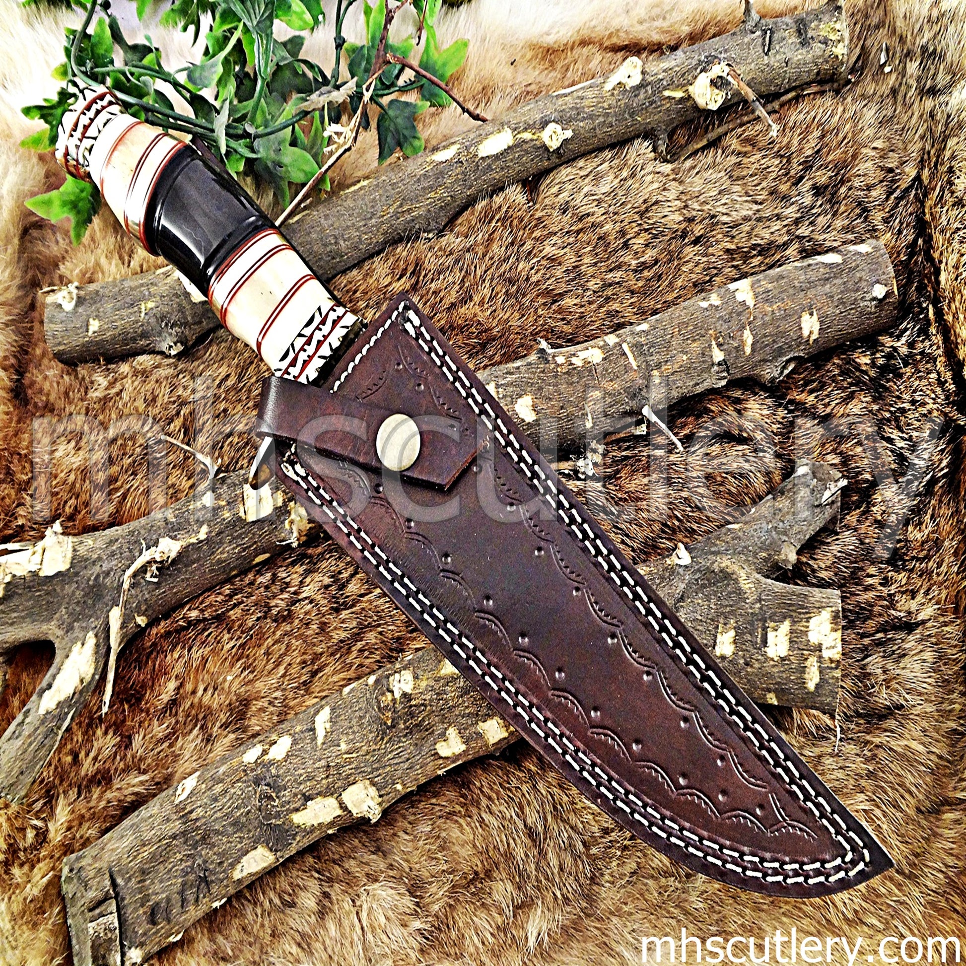 Damascus Steel Hunting Bowie Knife / Natural Handle | mhscutlery