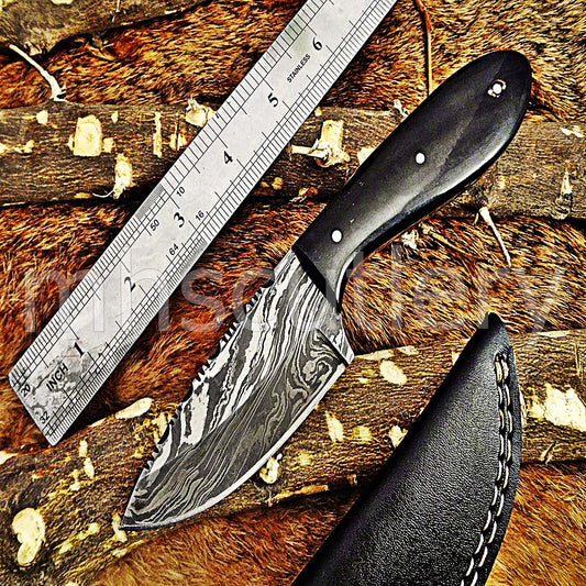Damascus Steel Mini Skinner / Bull Horn Handle | mhscutlery