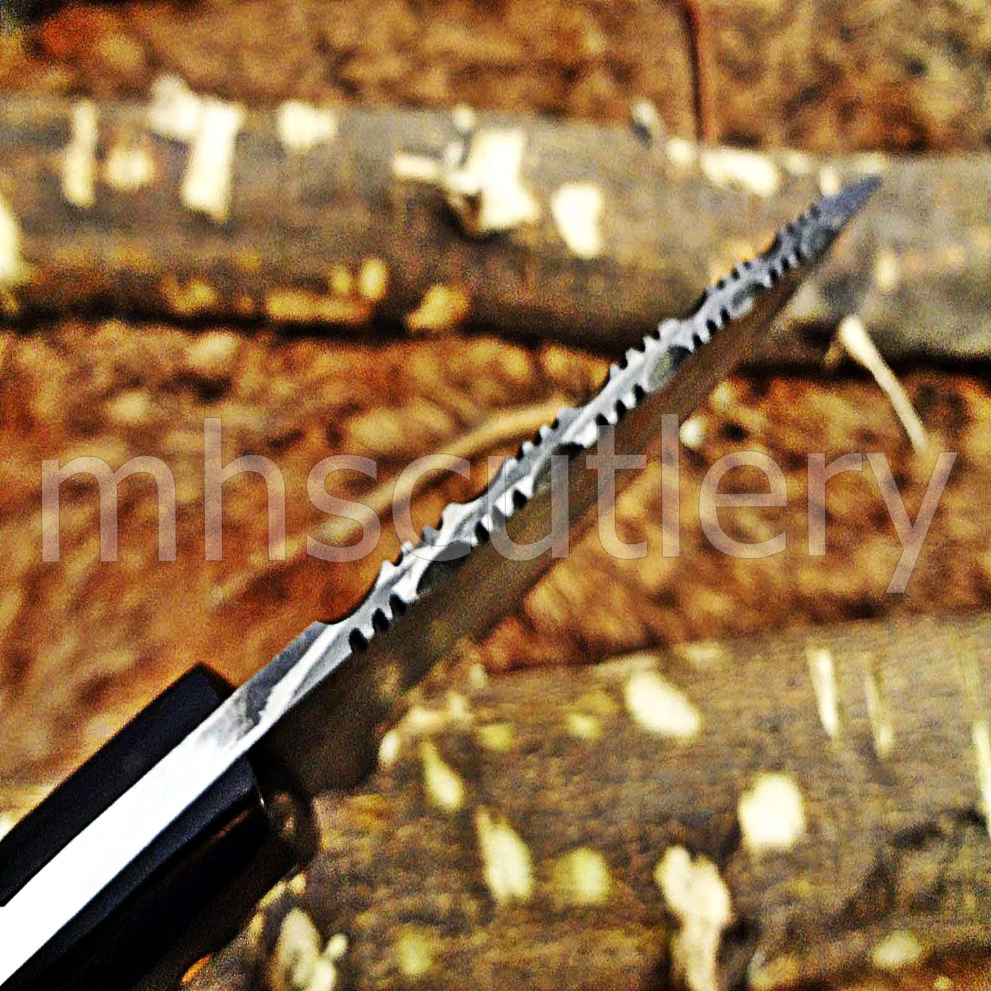 Damascus Steel Mini Skinner / Bull Horn Handle | mhscutlery