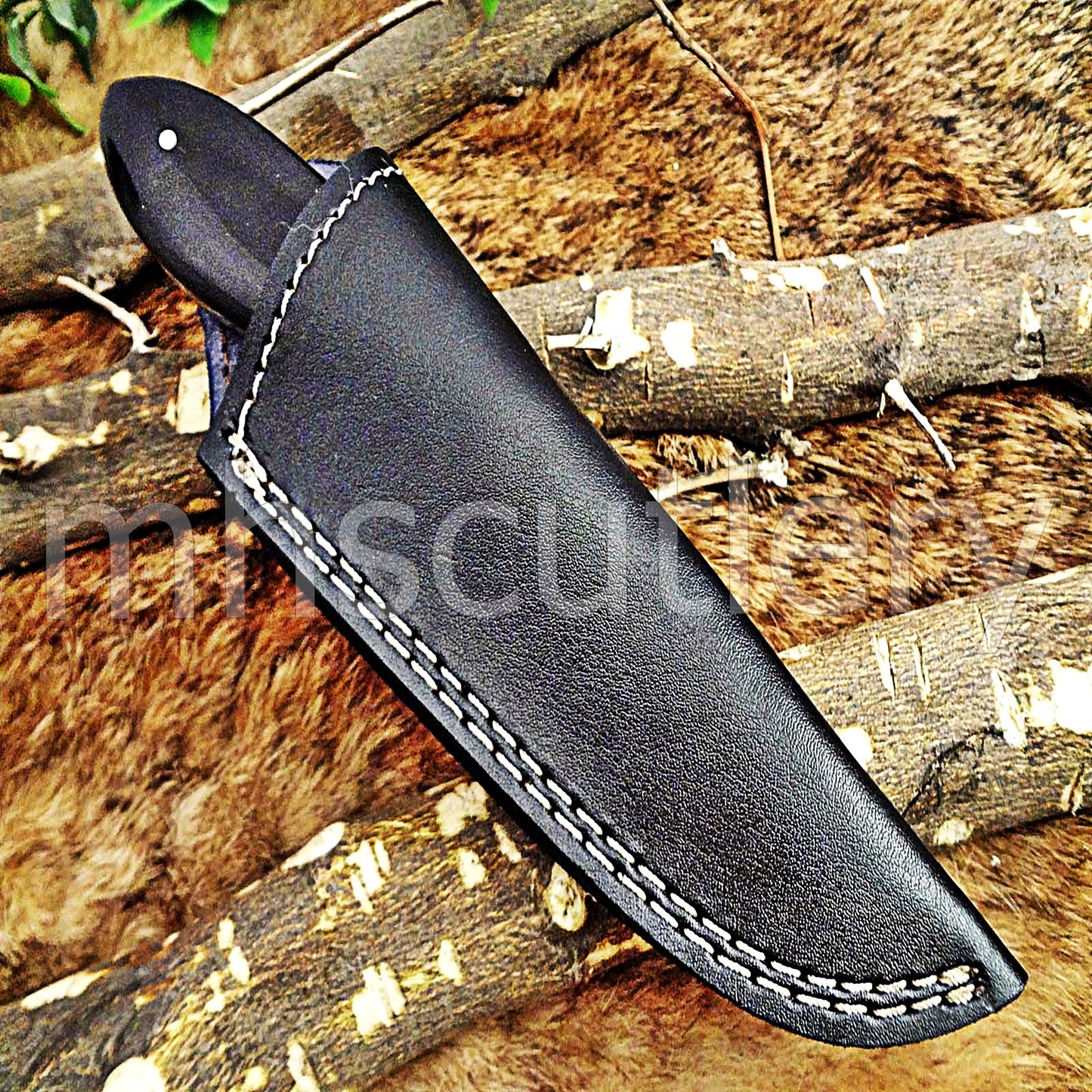 Damascus Steel Mini Skinner / Bull Horn Handle | mhscutlery
