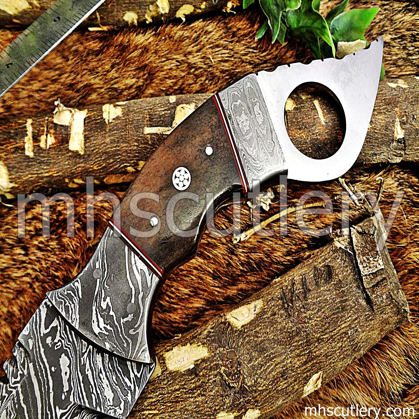 Hand Forged Damascus Steel Karambit / Wood Handle | mhscutlery