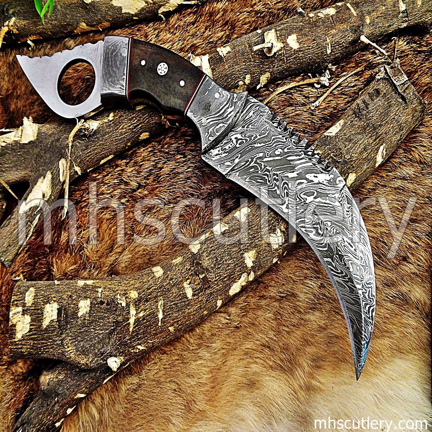 Hand Forged Damascus Steel Karambit / Wood Handle | mhscutlery