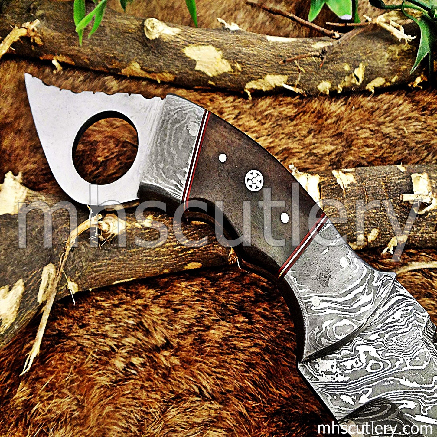 Hand Forged Damascus Steel Karambit / Wood Handle | mhscutlery