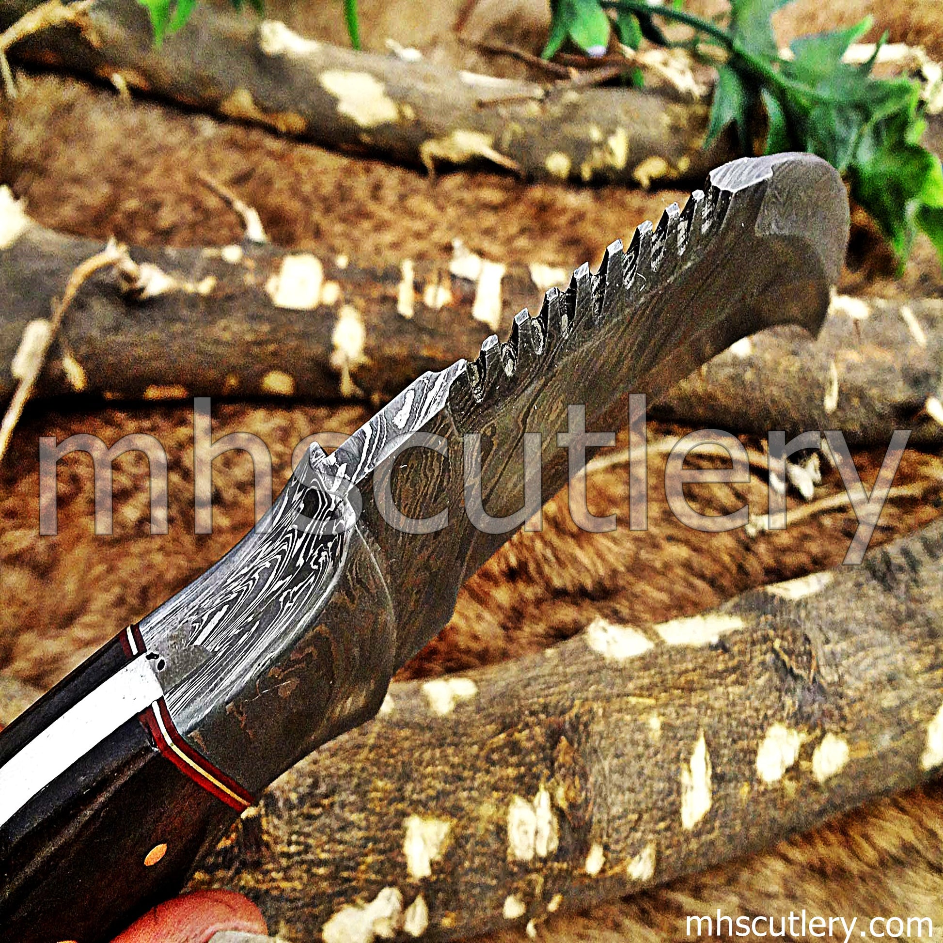 Hand Forged Damascus Steel Karambit / Wood Handle | mhscutlery