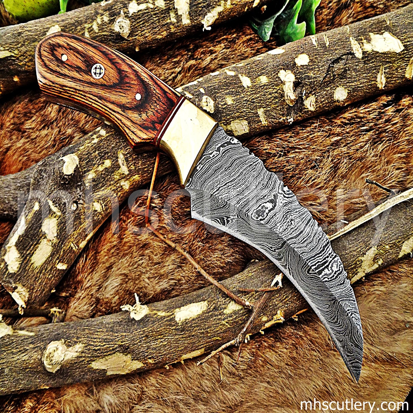 Damascus Steel Curved Skinner Knife | mhscutlery