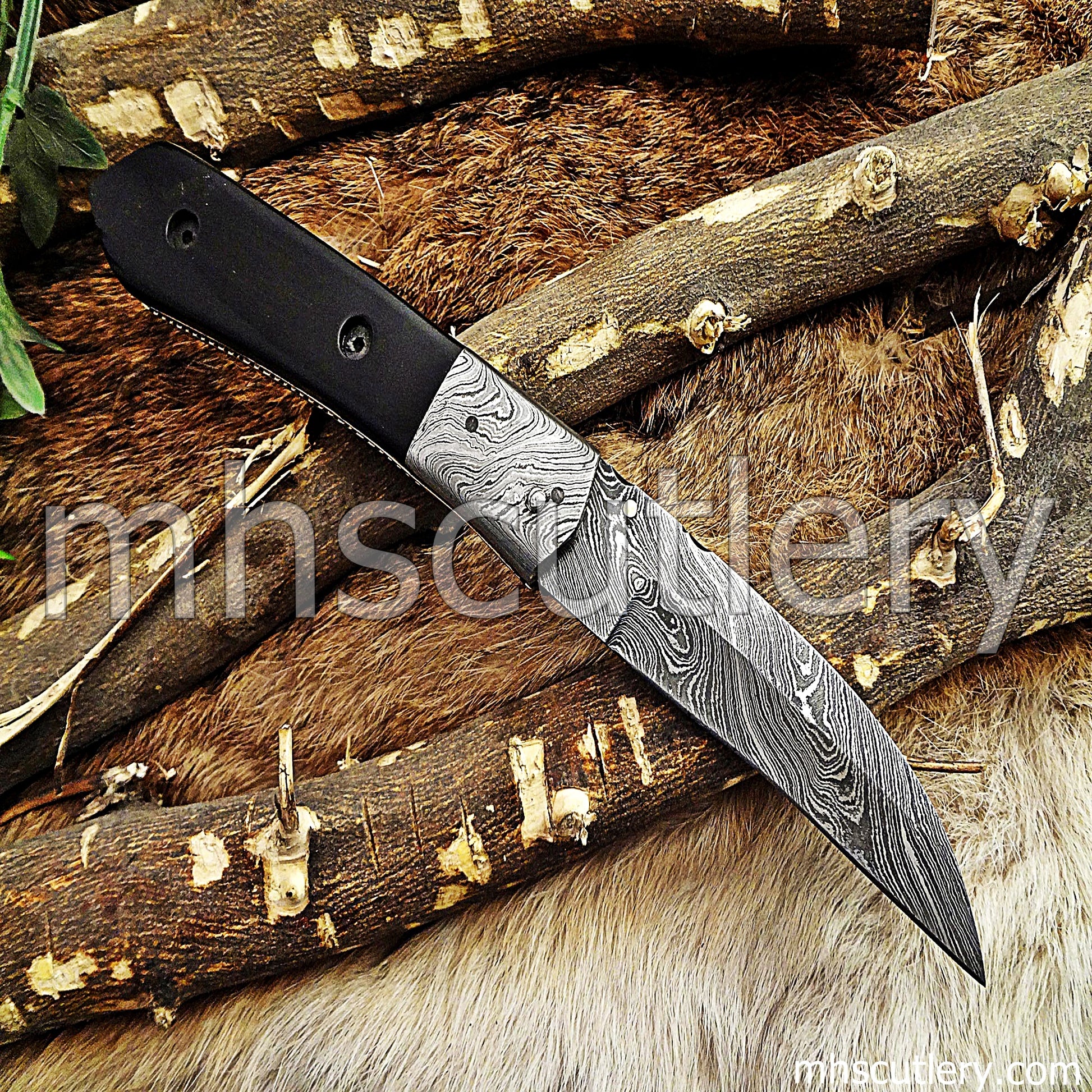Damascus Steel Tactical Pocket Knife / Bull Horn Handle | mhscutlery