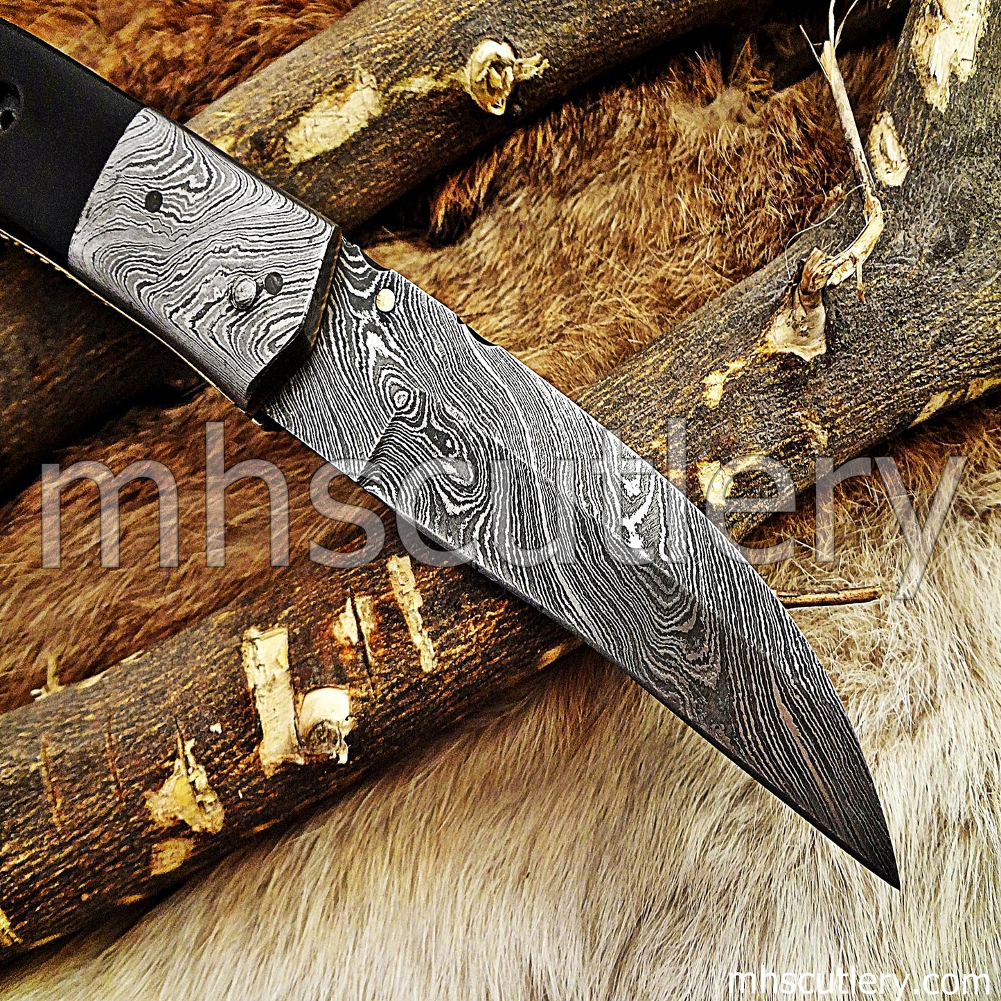 Damascus Steel Tactical Pocket Knife / Bull Horn Handle | mhscutlery