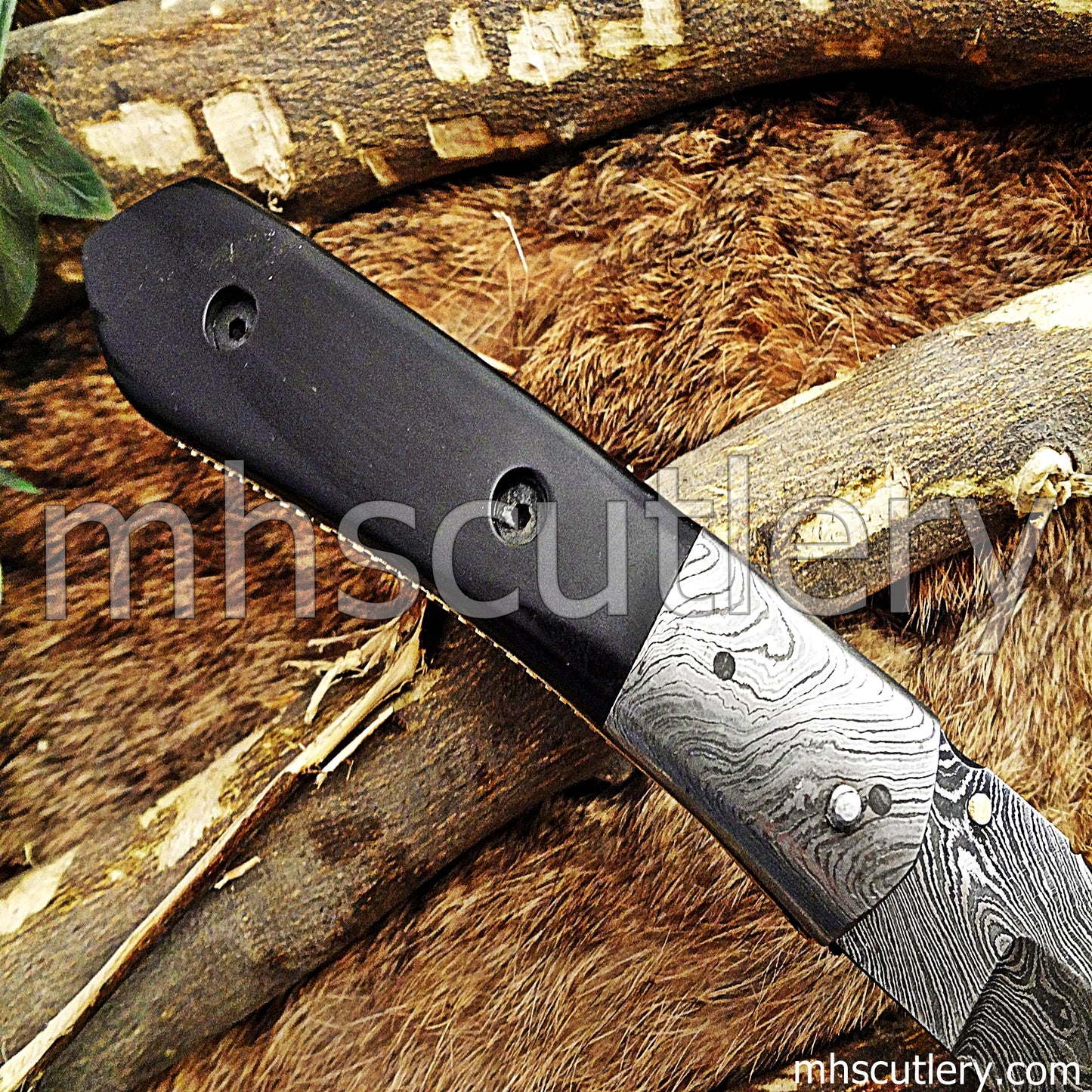 Damascus Steel Tactical Pocket Knife / Bull Horn Handle | mhscutlery