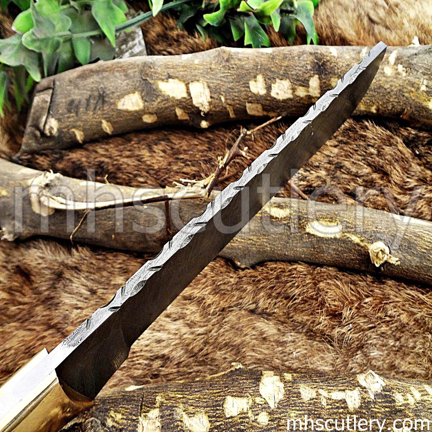 Custom Hand Forged Damascus Steel Bread / Steak Knife | mhscutlery