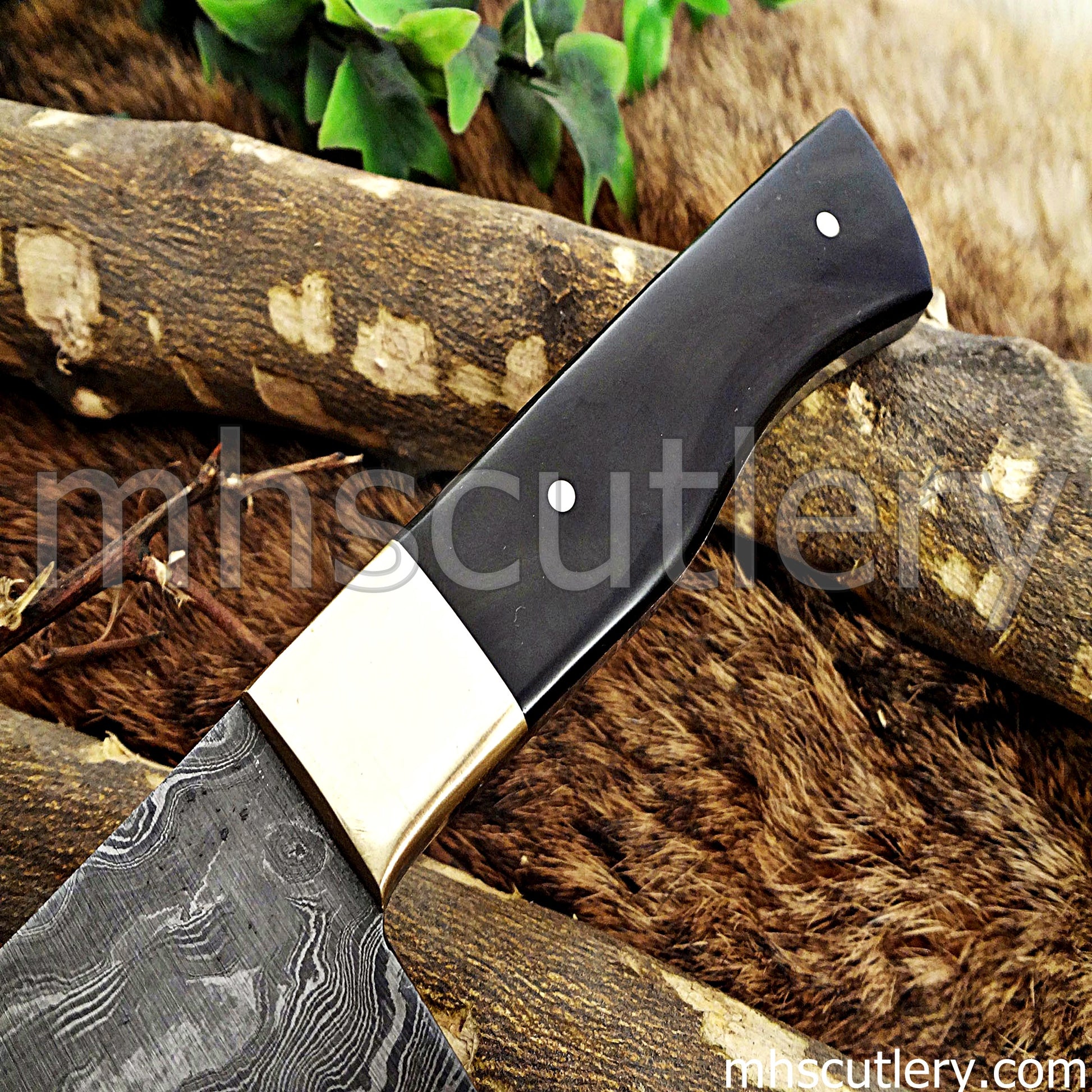 Damascus Steel Kitchen Knife / Bull Horn Handle | mhscutlery