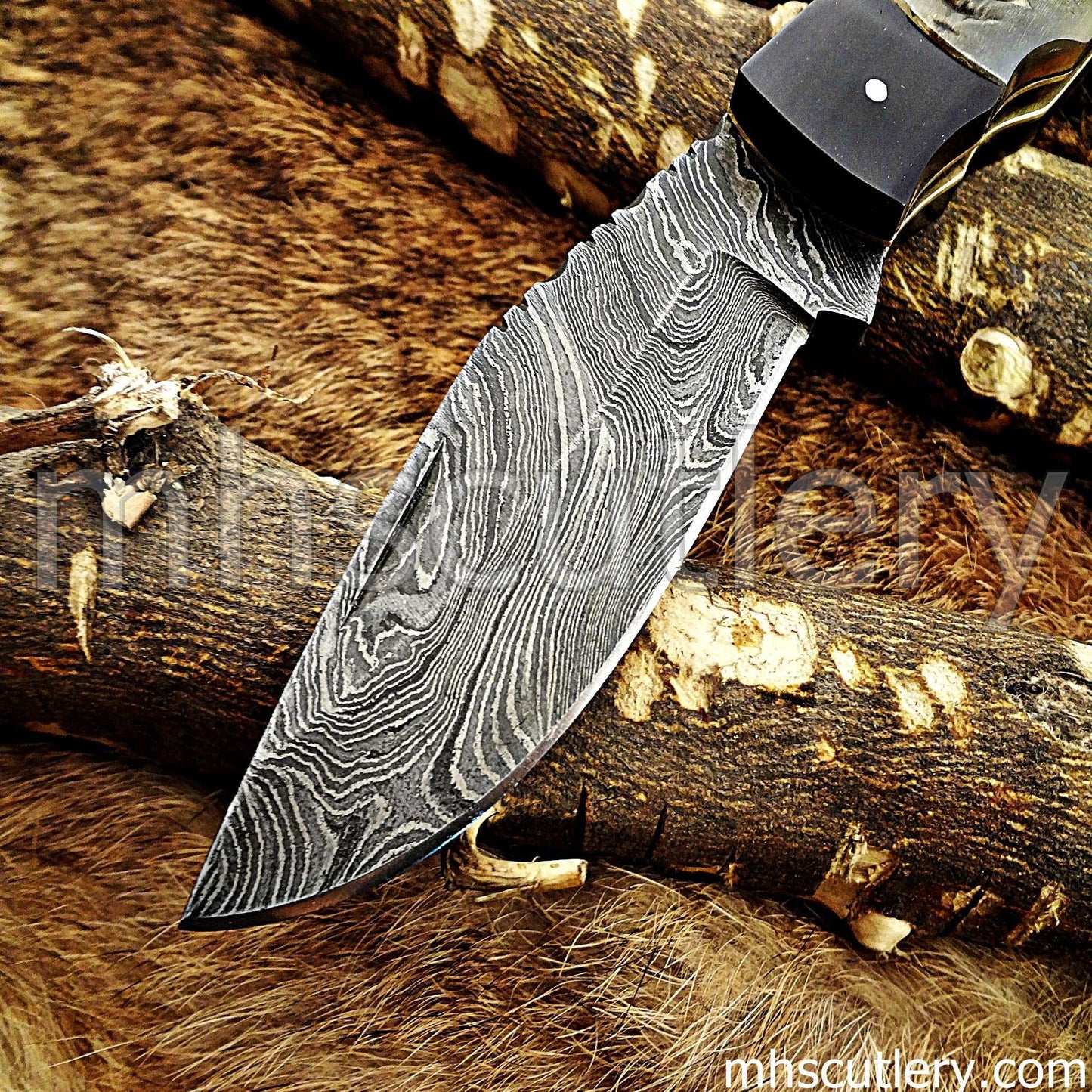 Custom Forged Damascus Steel Tactical Pocket EDC Knife / Ram Horn Handle | mhscutlery