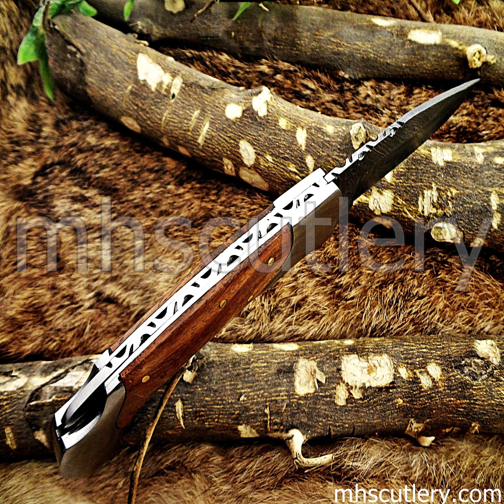 Hand Forged Damascus Steel Pocket Knife / Wood Handle | mhscutlery