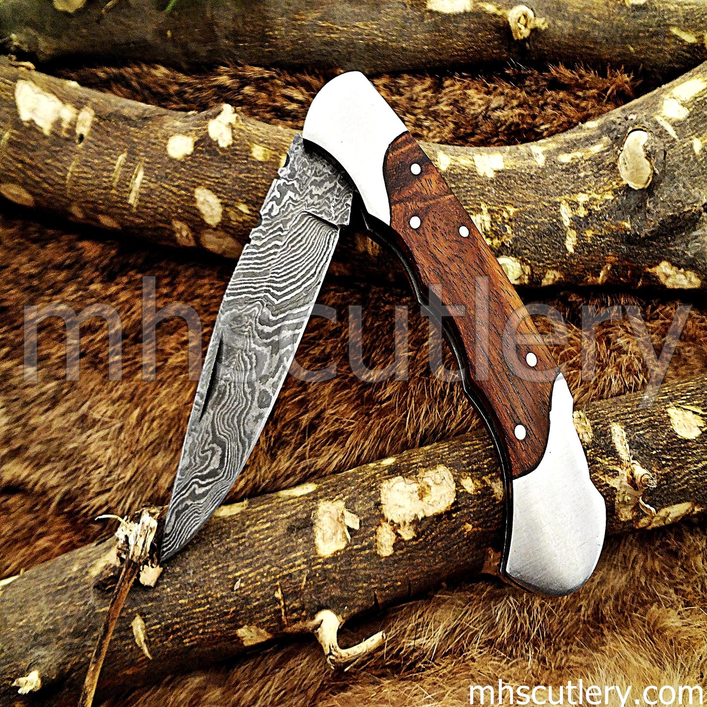 Hand Forged Damascus Steel Pocket Knife / Wood Handle | mhscutlery