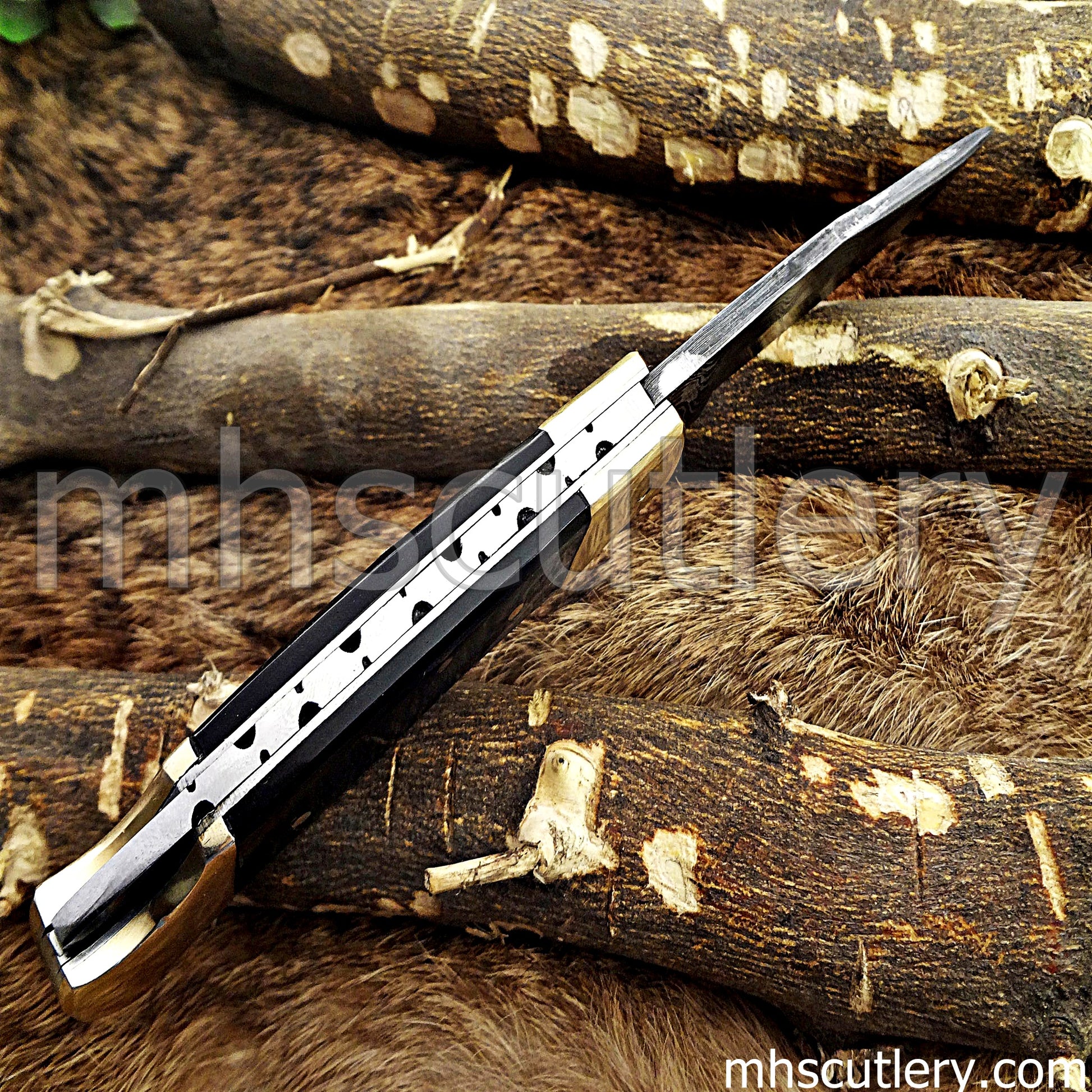 Damascus Steel Buck Folding Knife | mhscutlery