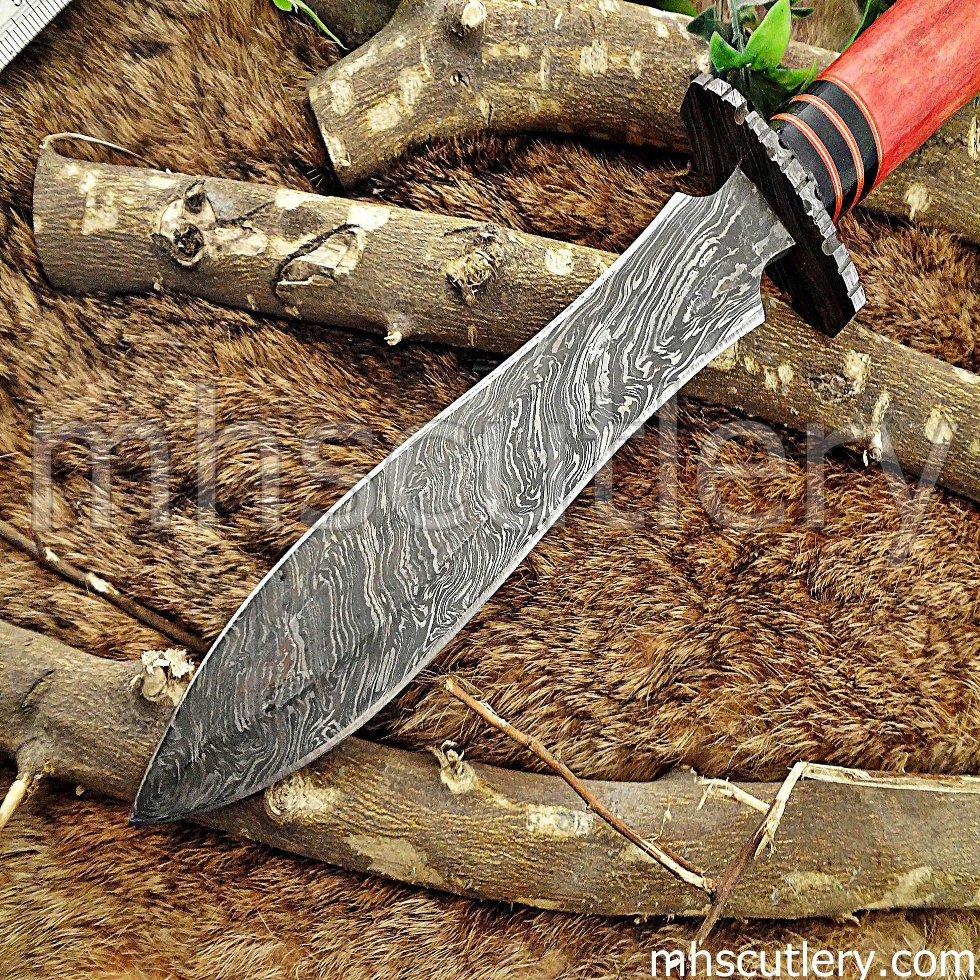 Custom Hand Forged Damascus Steel Hunters Dagger | mhscutlery