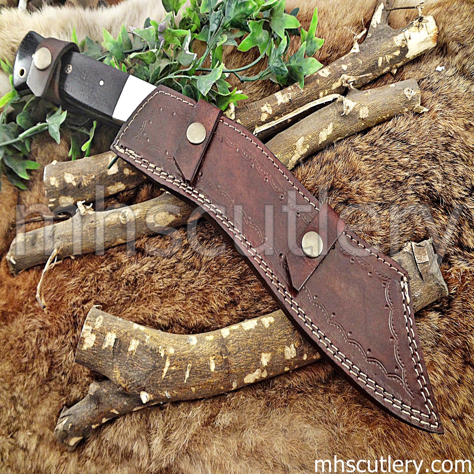 Damascus Steel Kukri Machete Knife / Bull Horn Handle | mhscutlery