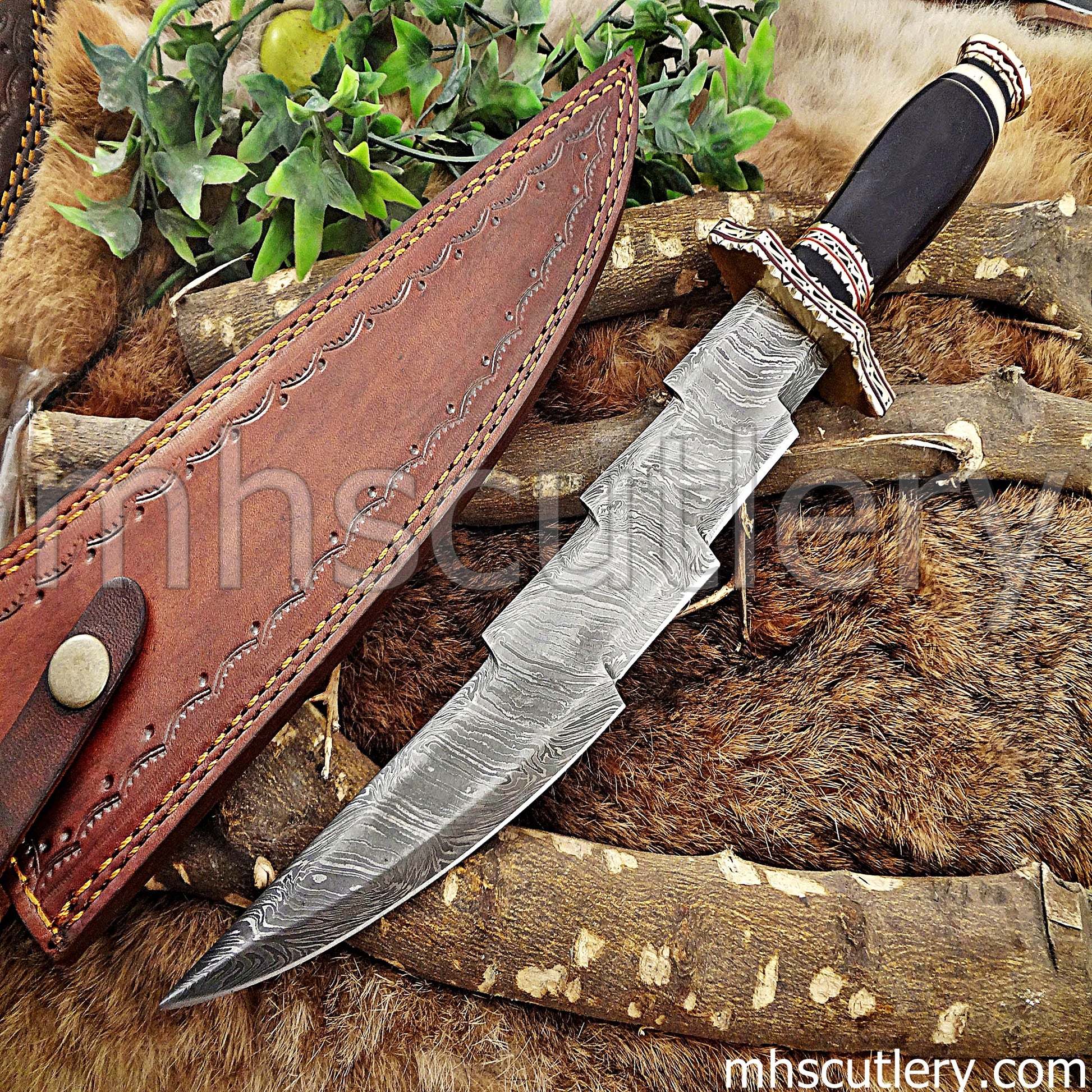 Custom Hand Forged Damascus Steel Zigzag Hunting Knife | mhscutlery