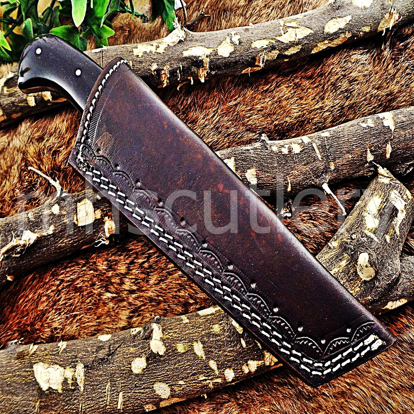 Hand Forged Damascus Steel Tanto Skinner Hunting Knife / Bull Horn | mhscutlery