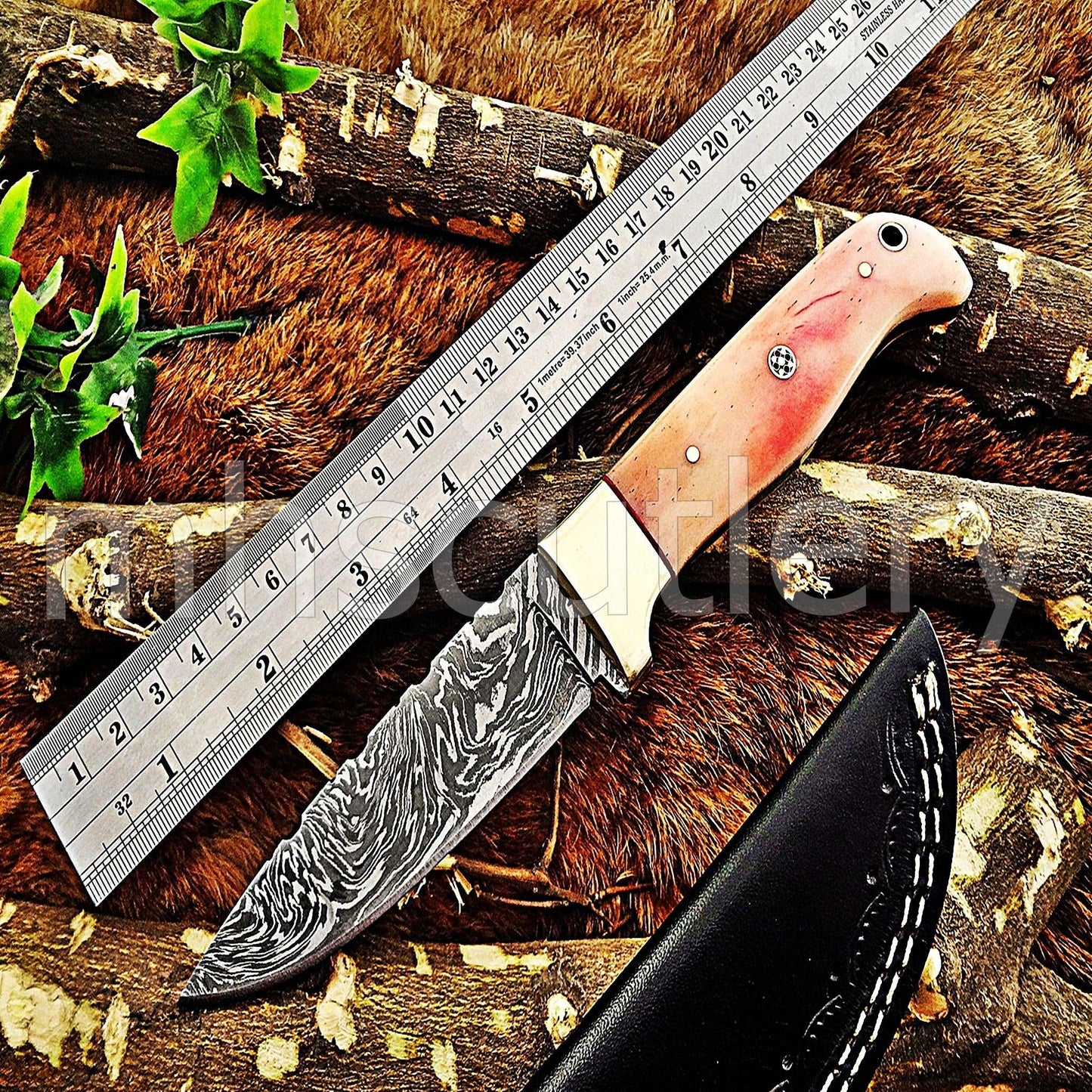 Custom Hand Forged Damascus Steel Hunter Skinner Knife / Pink Handle | mhscutlery