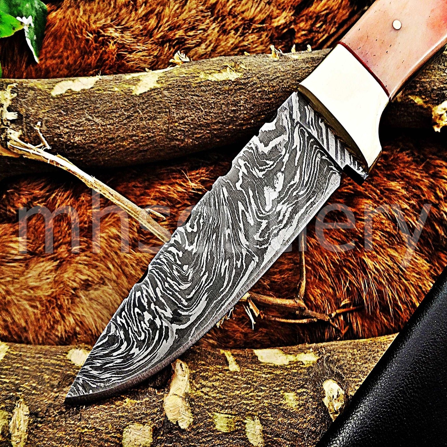 Custom Hand Forged Damascus Steel Hunter Skinner Knife / Pink Handle | mhscutlery