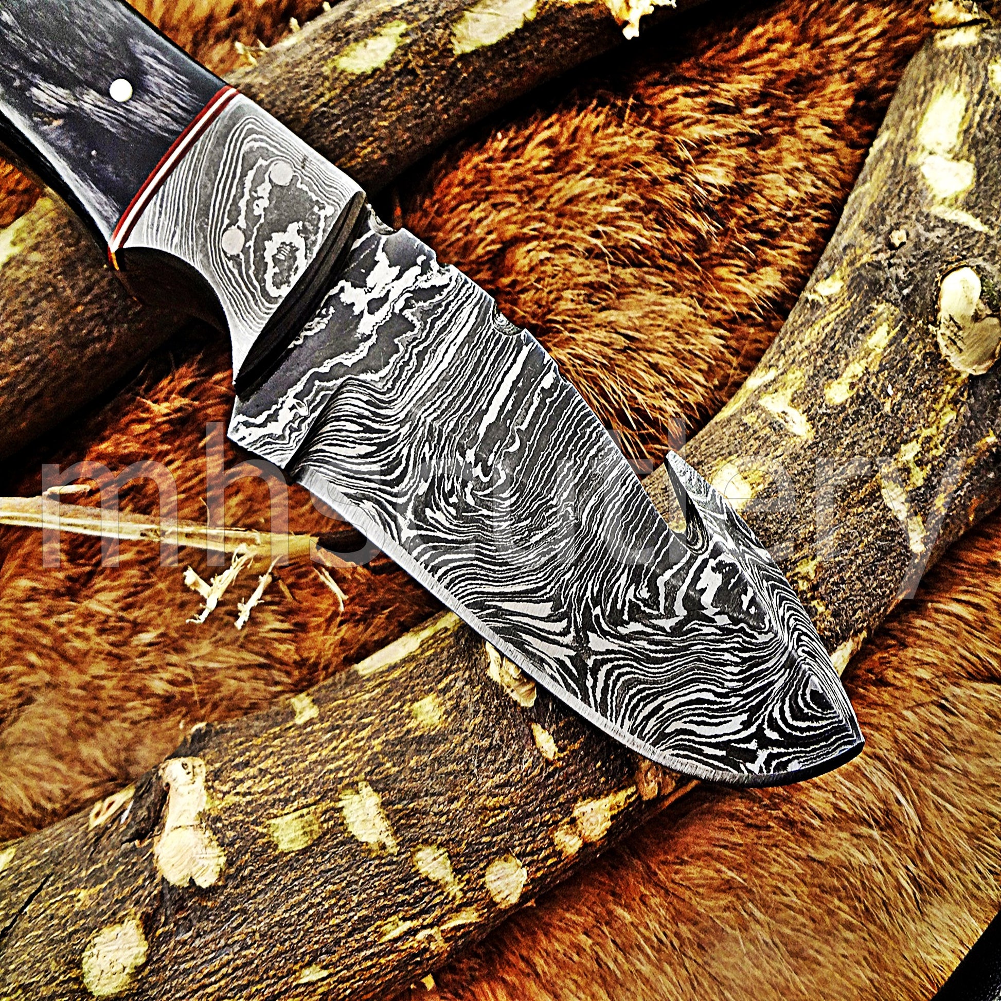 Damascus Steel Gut Hook Skinning Knife / Pakka Wood Handle | mhscutlery