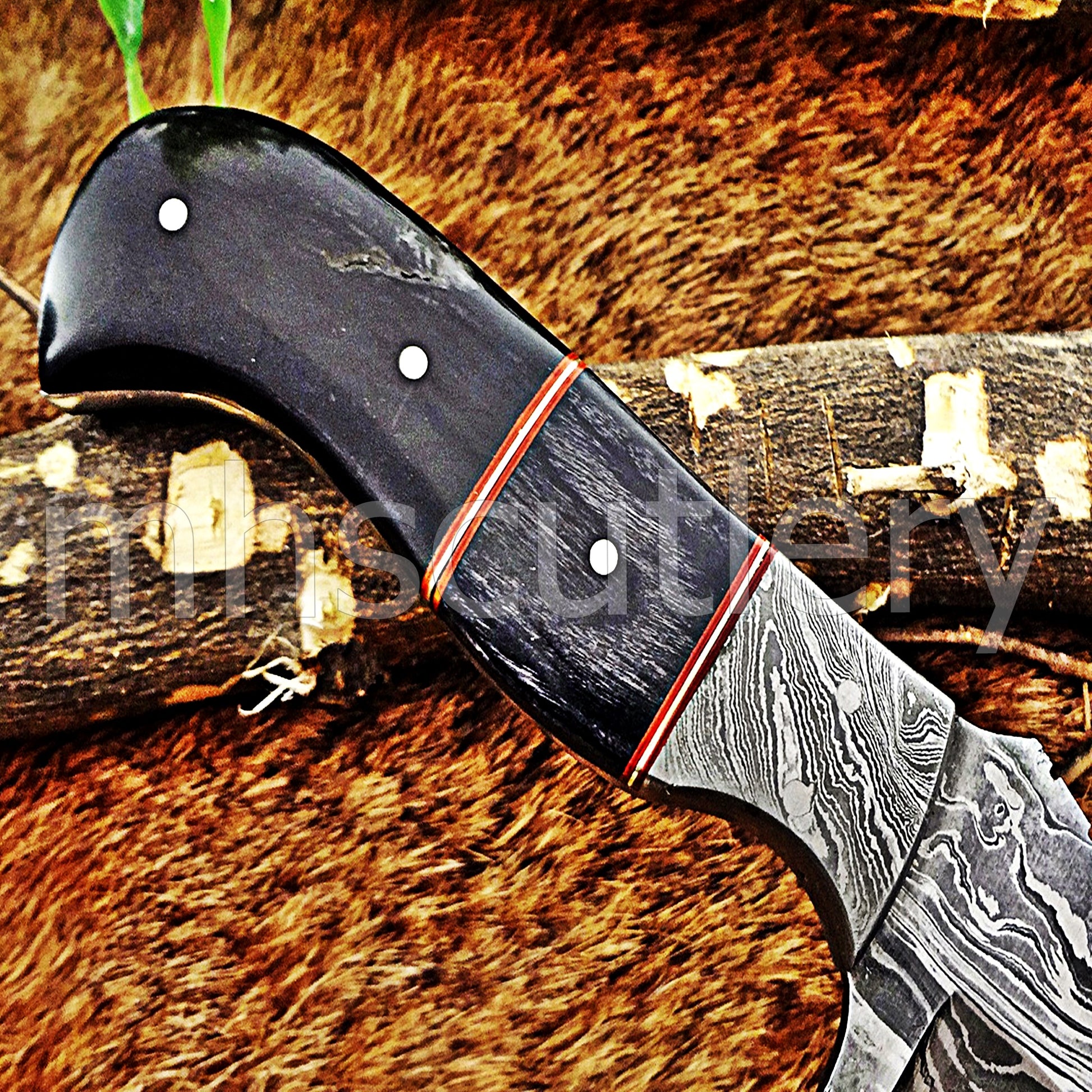 Damascus Steel Tanto Fixed Blade Hunter Skinner Knife / Bull Horn Handle | mhscutlery