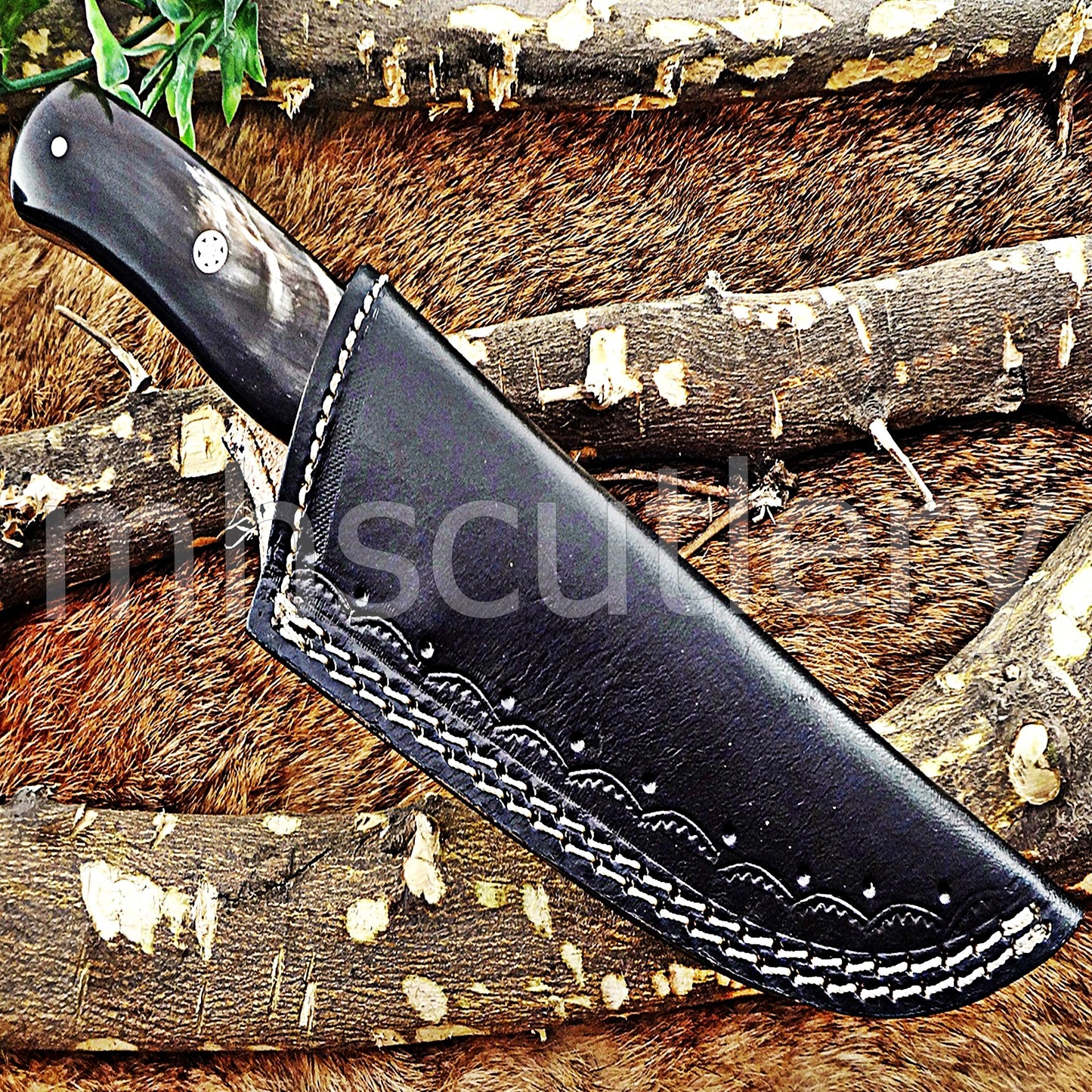 Handmade Damascus Steel Fancy Hunting Skinner Knife / Bull Horn Handle | mhscutlery