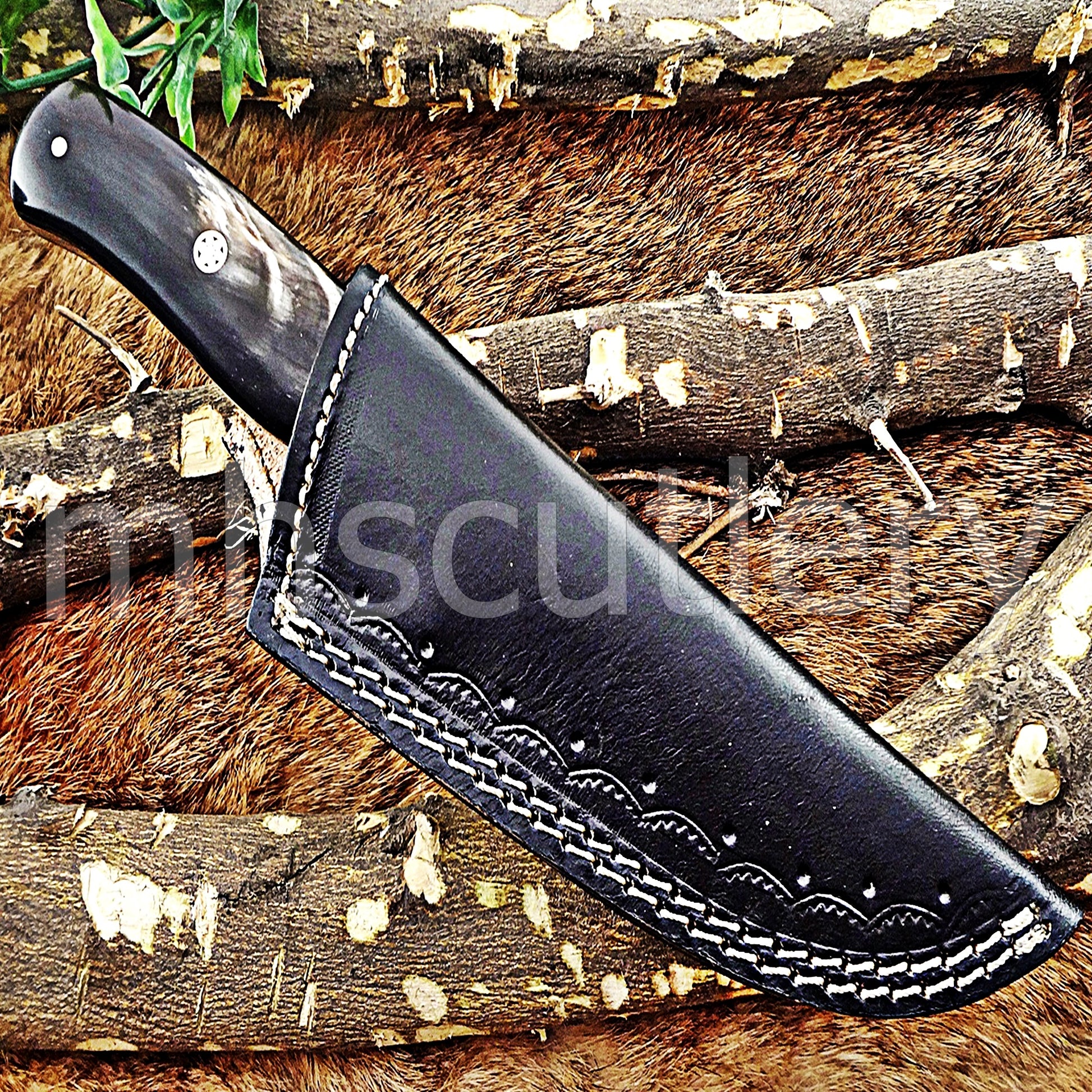Handmade Damascus Steel Fancy Hunting Skinner Knife / Bull Horn Handle | mhscutlery