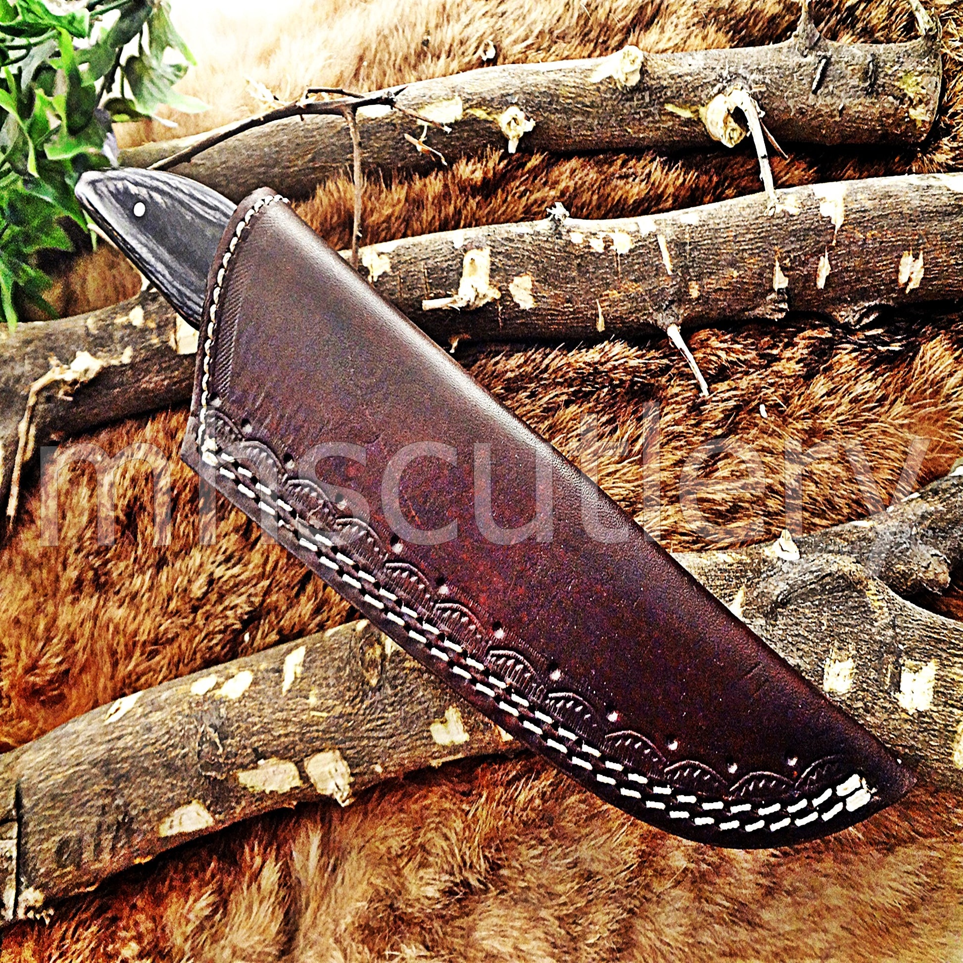 Damascus Steel Skinning Knife / Pakka Wood Handle | mhscutlery