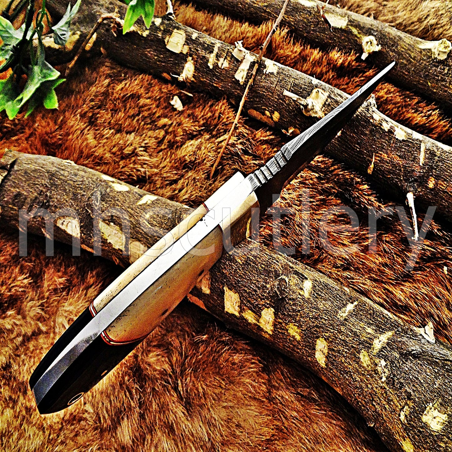 Damascus Steel Hunter Skinner Knife / Natural Handle | mhscutlery