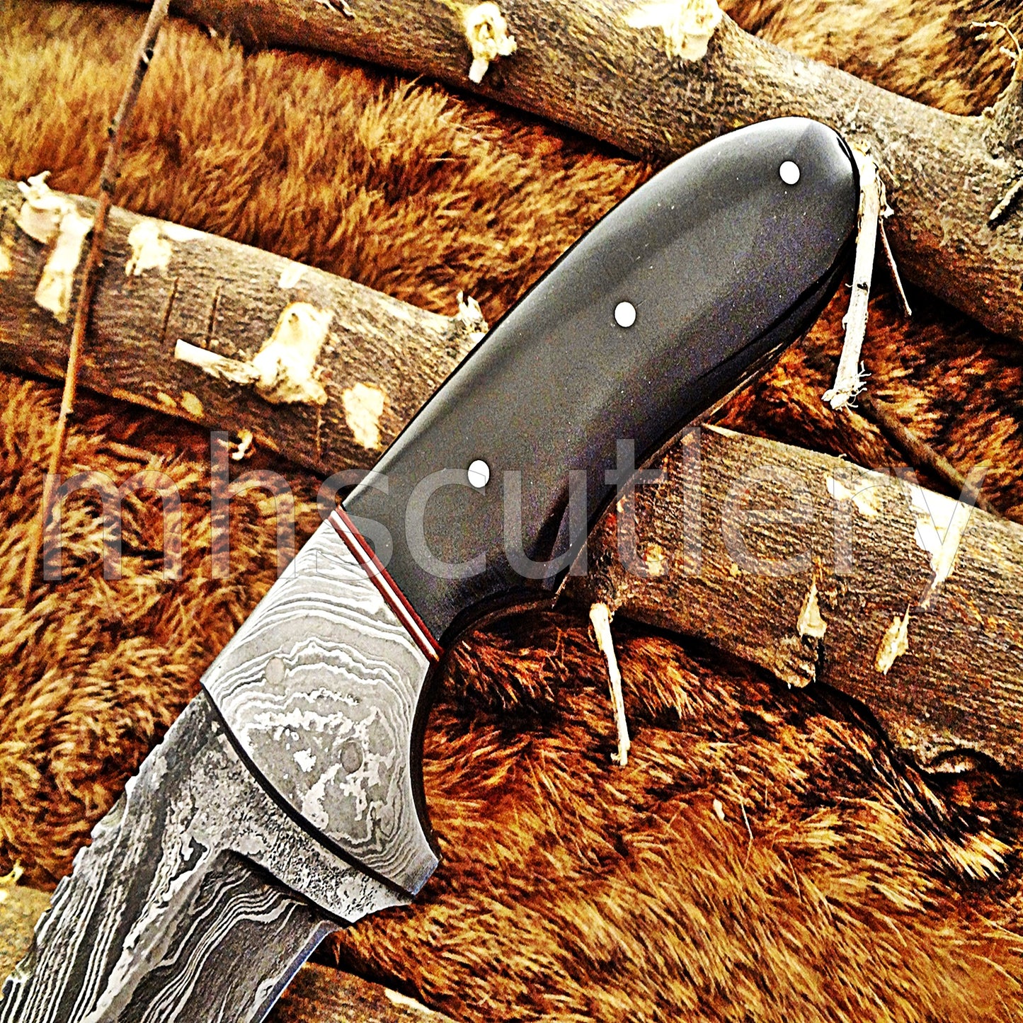 Damascus Steel Gut Hook Skinner Knife / Bull Horn Handle | mhscutlery