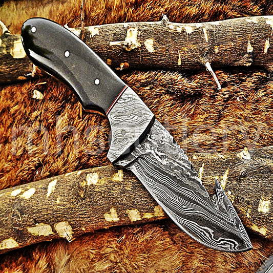 Damascus Steel Gut Hook Skinner Knife / Bull Horn Handle | mhscutlery