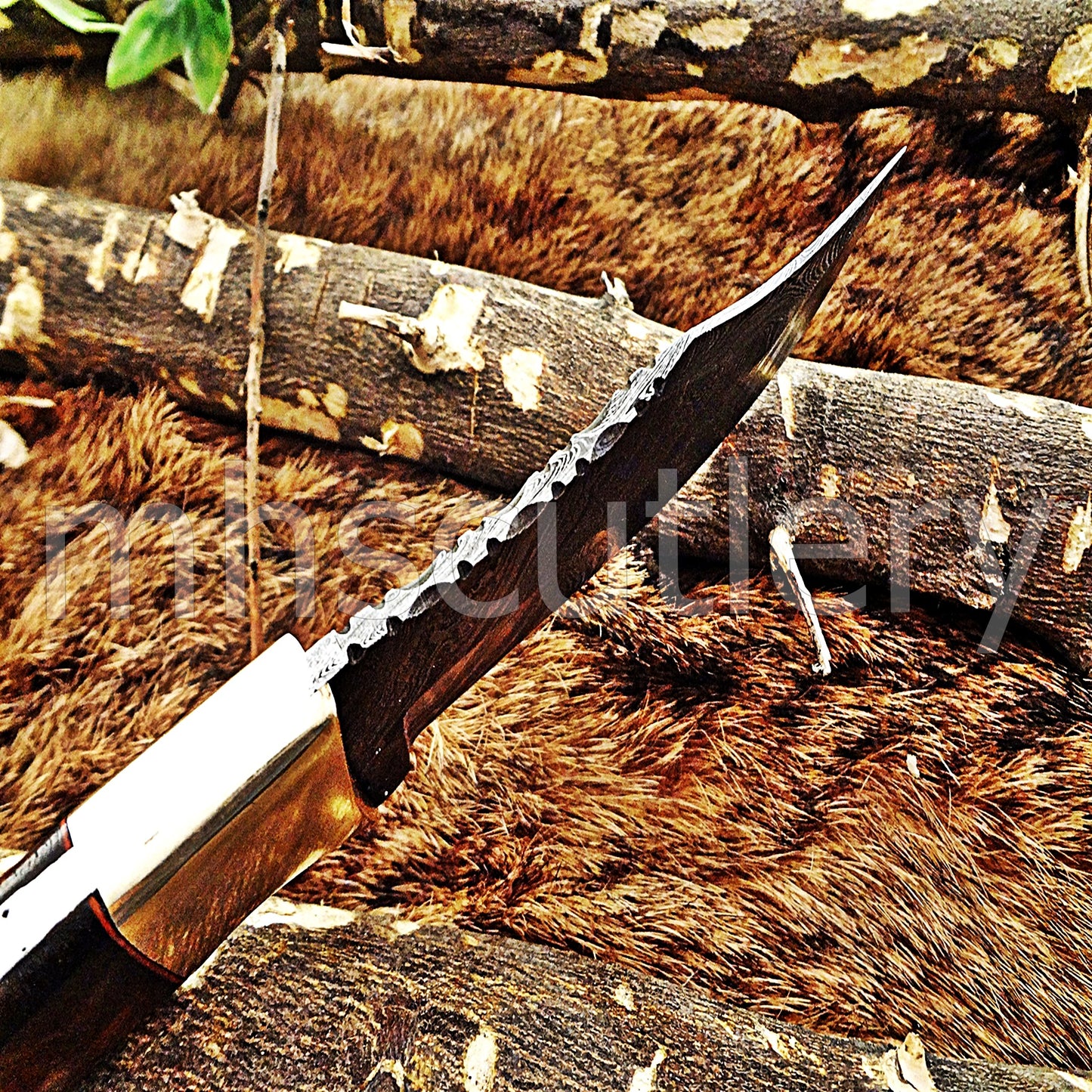 Custom Made Damascus Steel Rose Wood Hunter | mhscutlery