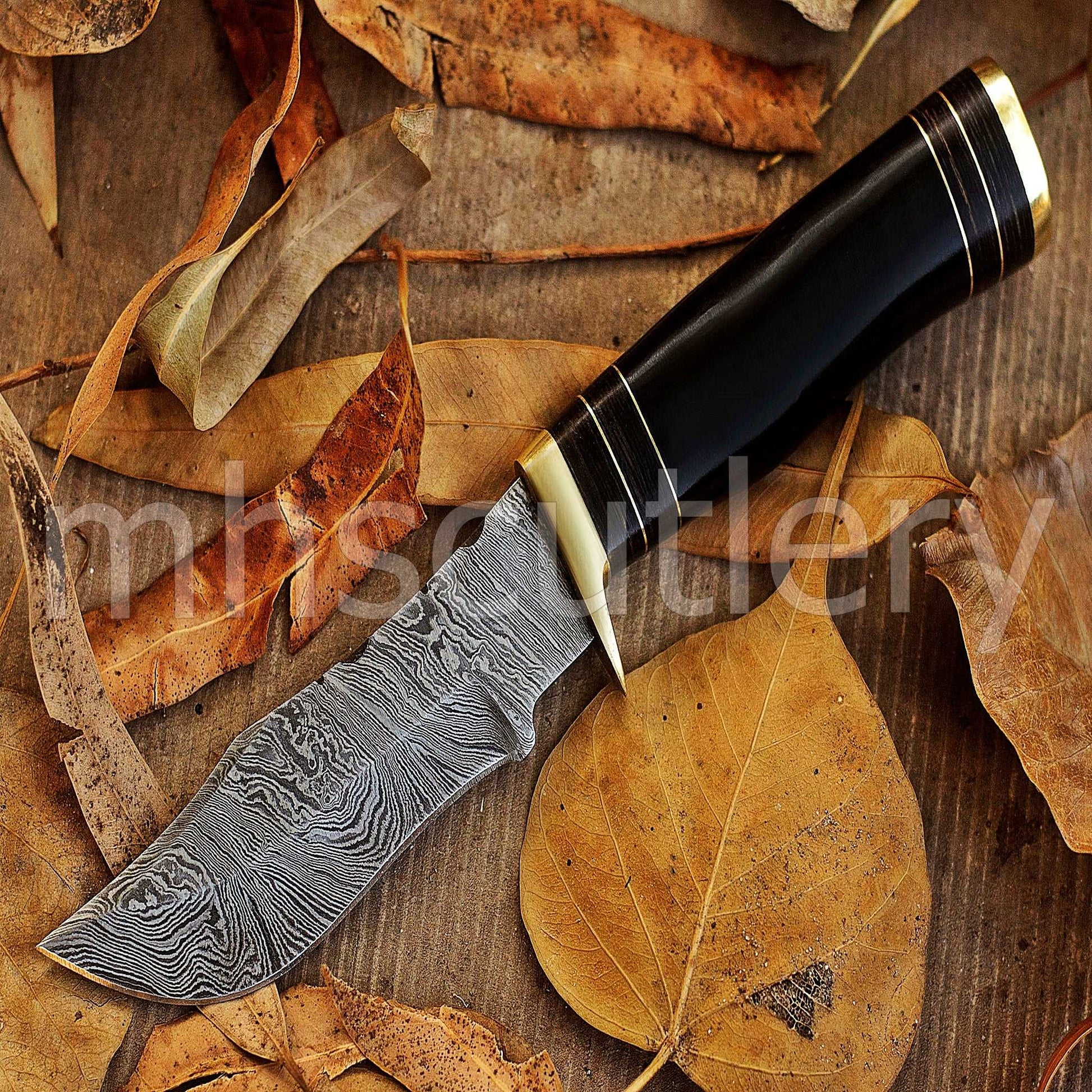 Custom Damascus Steel Hunting Skinner Round Handle Knife With Bull Horn Handle | mhscutlery