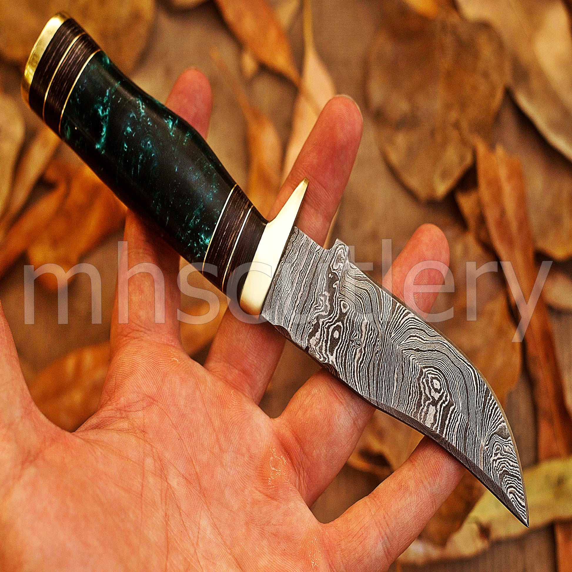 Handmade Skinner Damascus Steel Knife With Resin Handle | mhscutlery