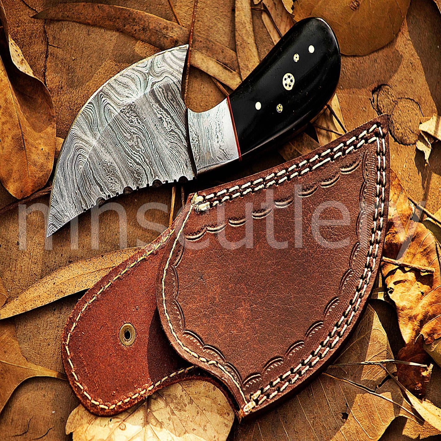 Custom Forged Raindrop Damascus Steel Pizza Cutter Knife | mhscutlery