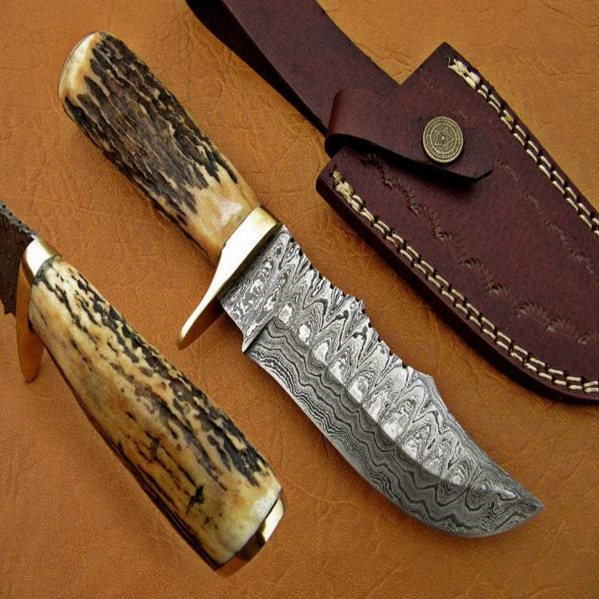 Ladder Damascus Steel Hunter's Knife | Natural Antler Handle
